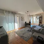 Charming Flat In Heart Of Nice